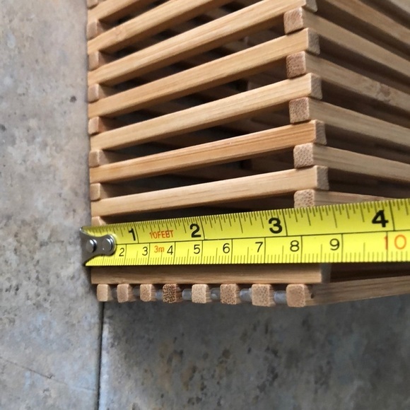 Bamboo Handbag - Picture 7 of 8